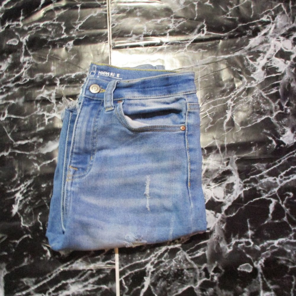 Mid Length Shorts - Picture 4 of 5